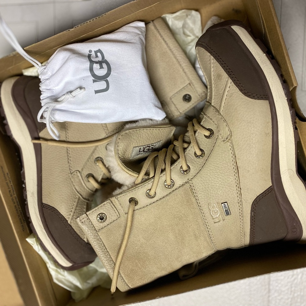 UGG Adirondack